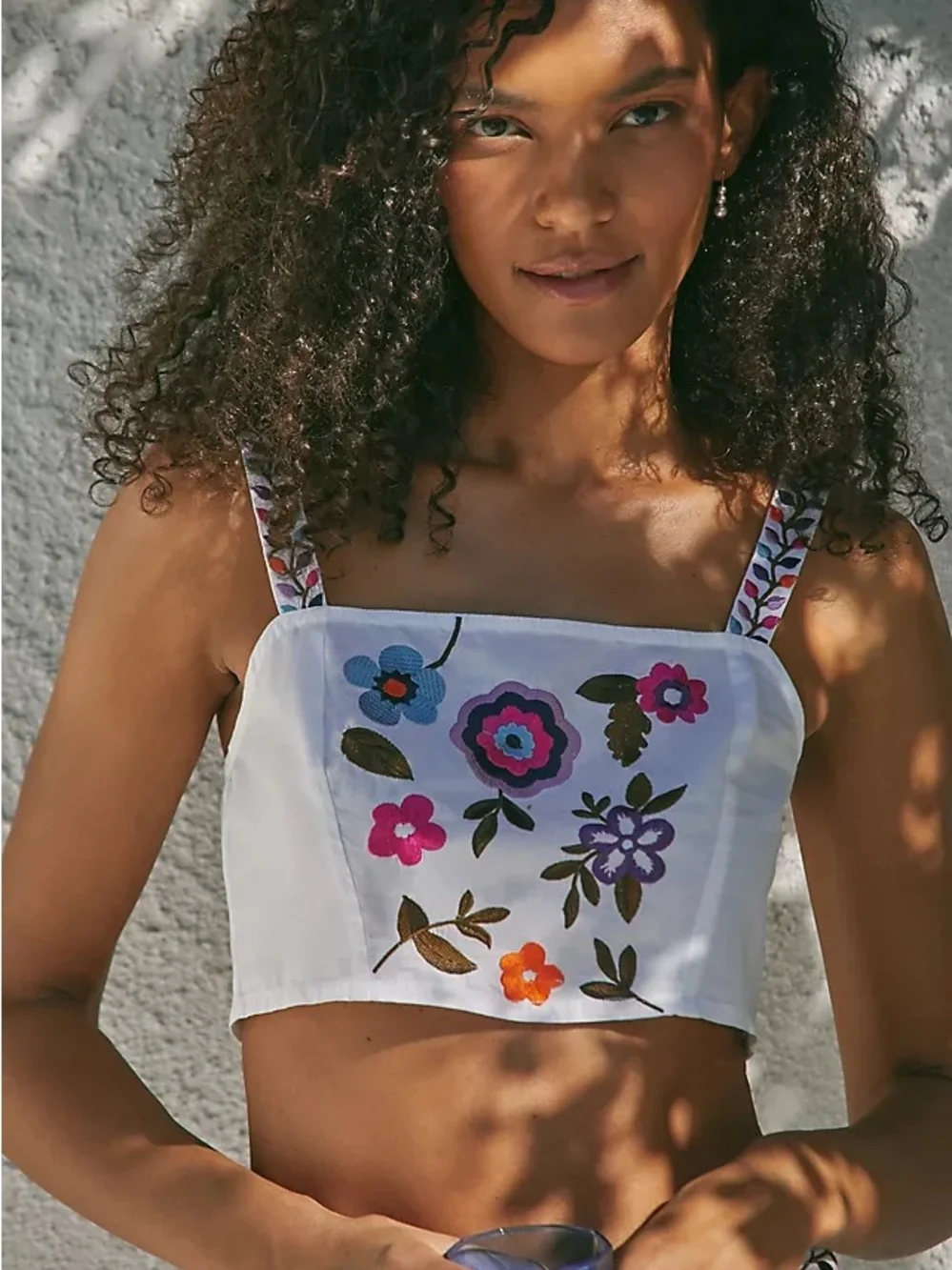 Mahila Floral Embroidered Crop Top - Picture 2 of 3